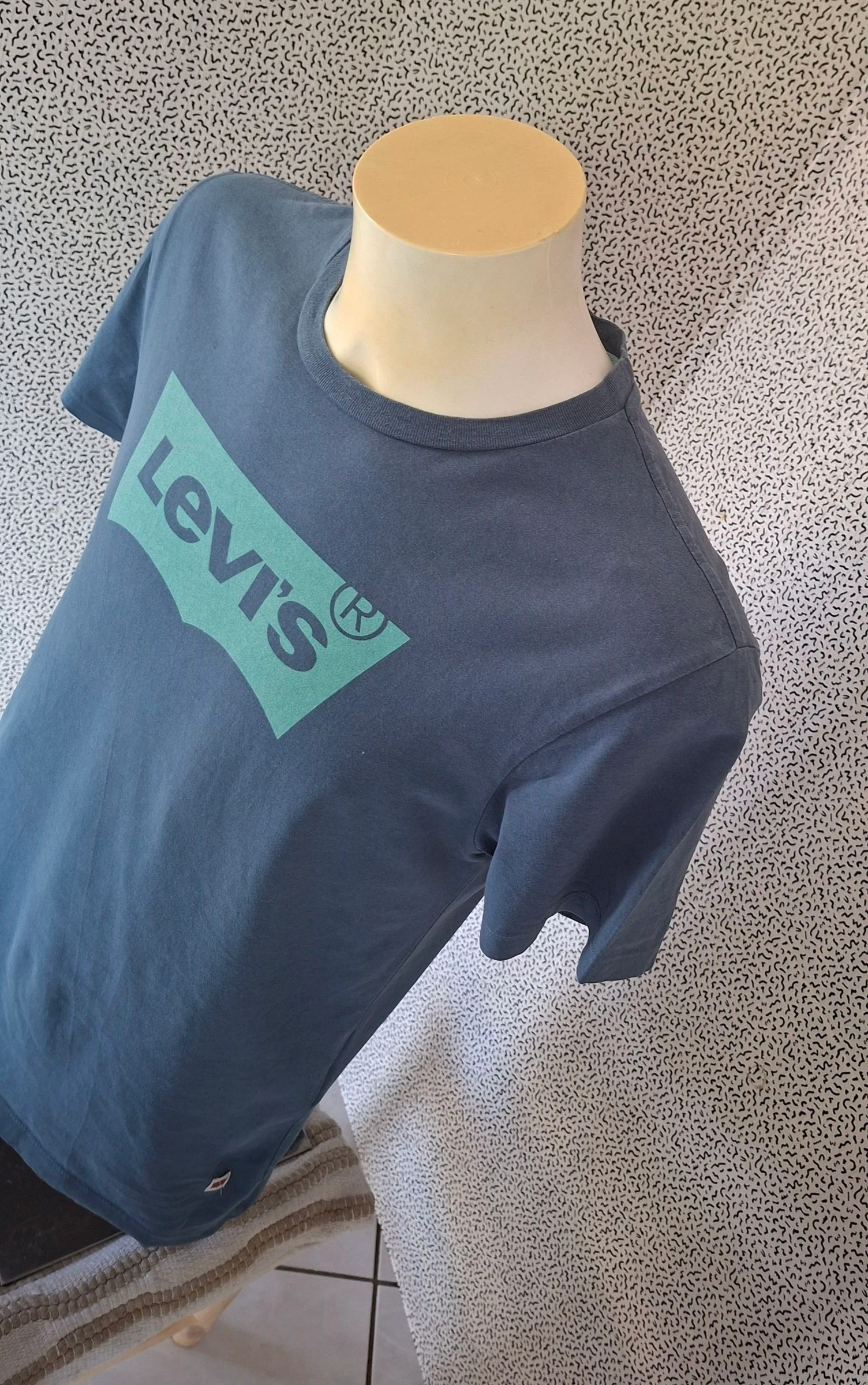 Camiseta Levi's azul con logo Batwing para hombre talla M 100% algodón – photo 3